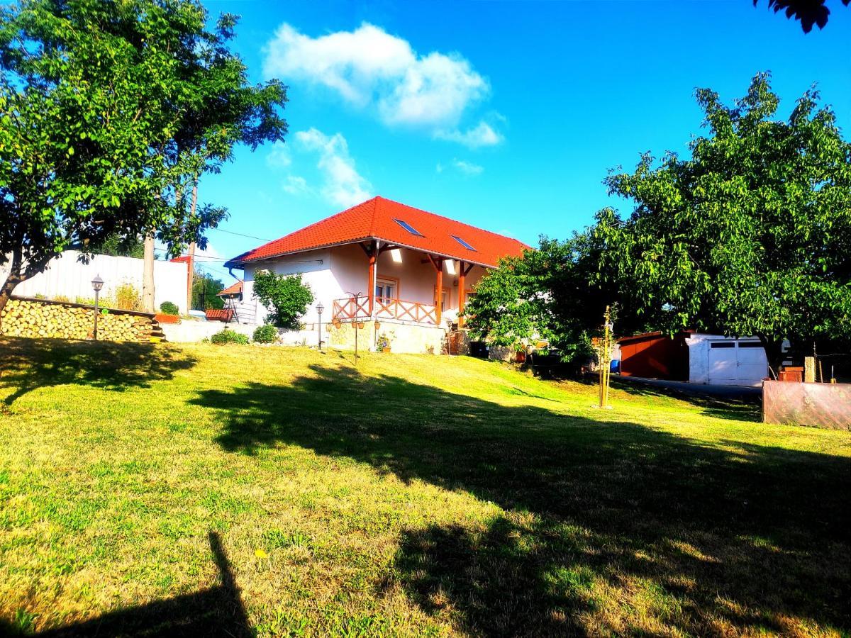 Szandra Vendégház Osku Exterior foto